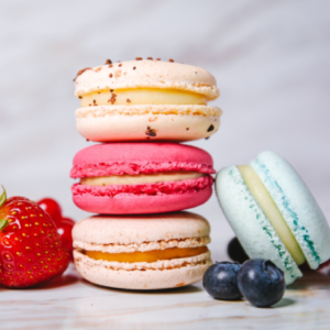 Macarons Assortis – Pâtisserie Fine et Gourmande (p)
