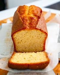 Cake Moelleux à la Vanille – Format Brique